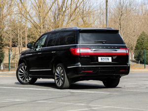 2018款3.5T 尊耀版 国V 左后45度