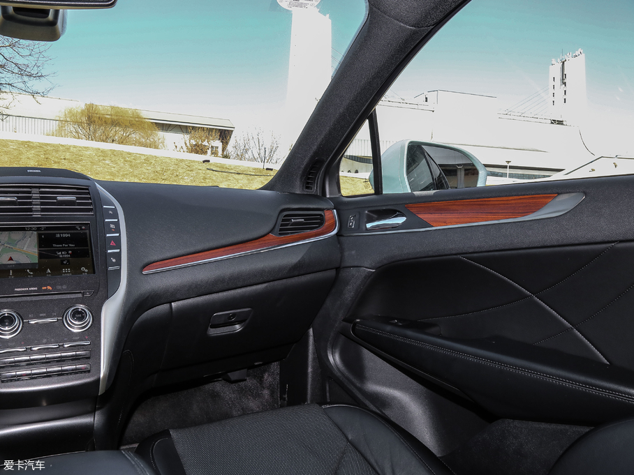 2019ֿMKC 2.0T (q)ҫ