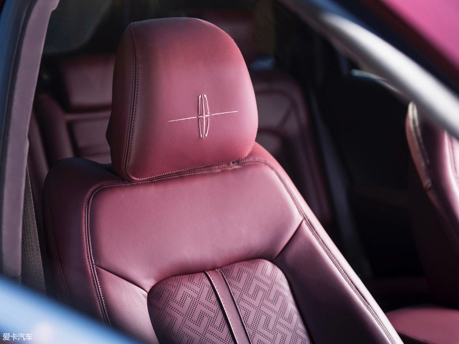 2019 (M) 2.7T ҫ VI