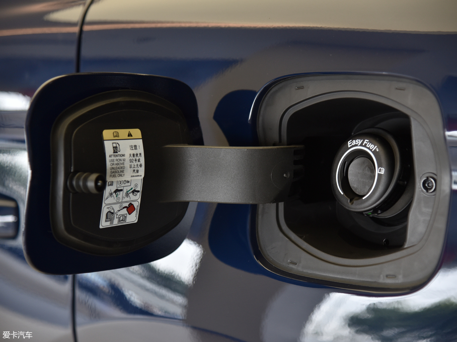 2019 (M) 2.0T Ű VI