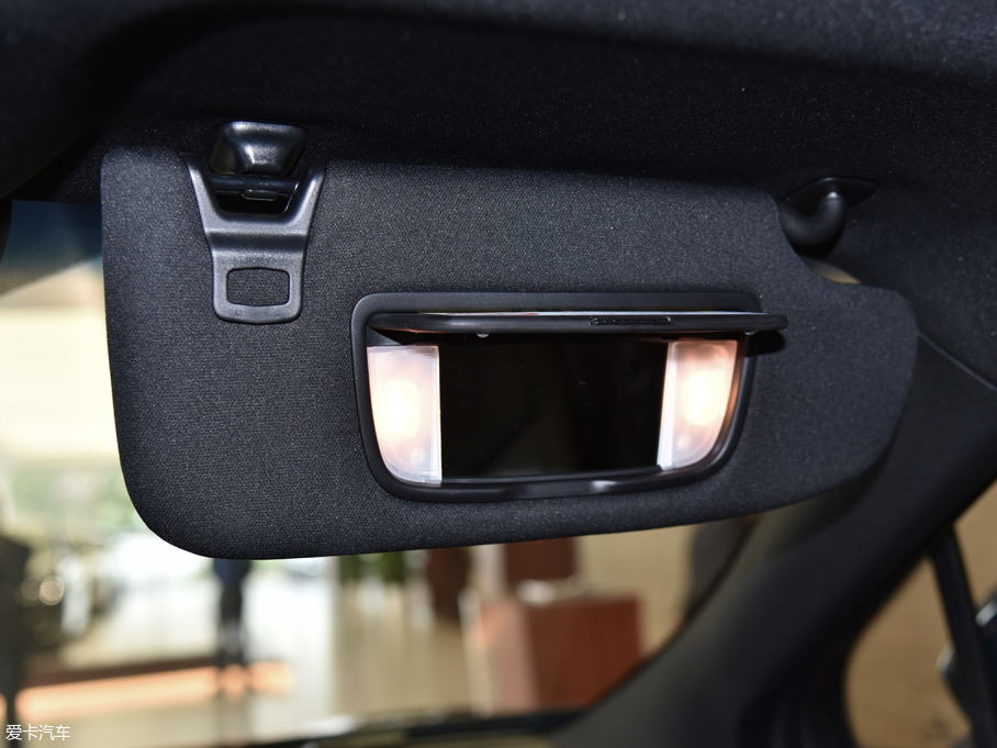 2019 (M(jn)) 2.0T (q)Ű VI