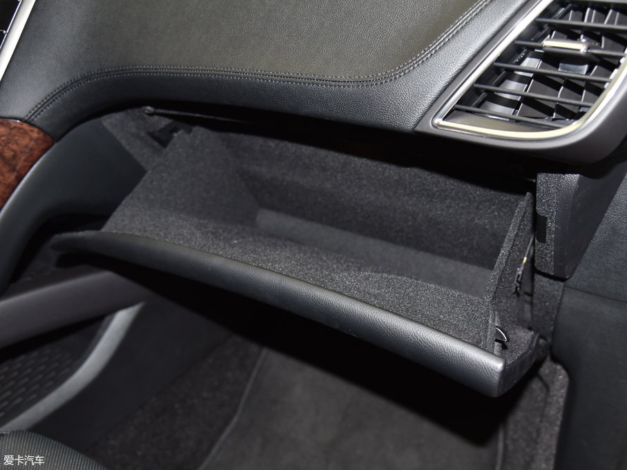 2019 (M) 2.0T Ű VI