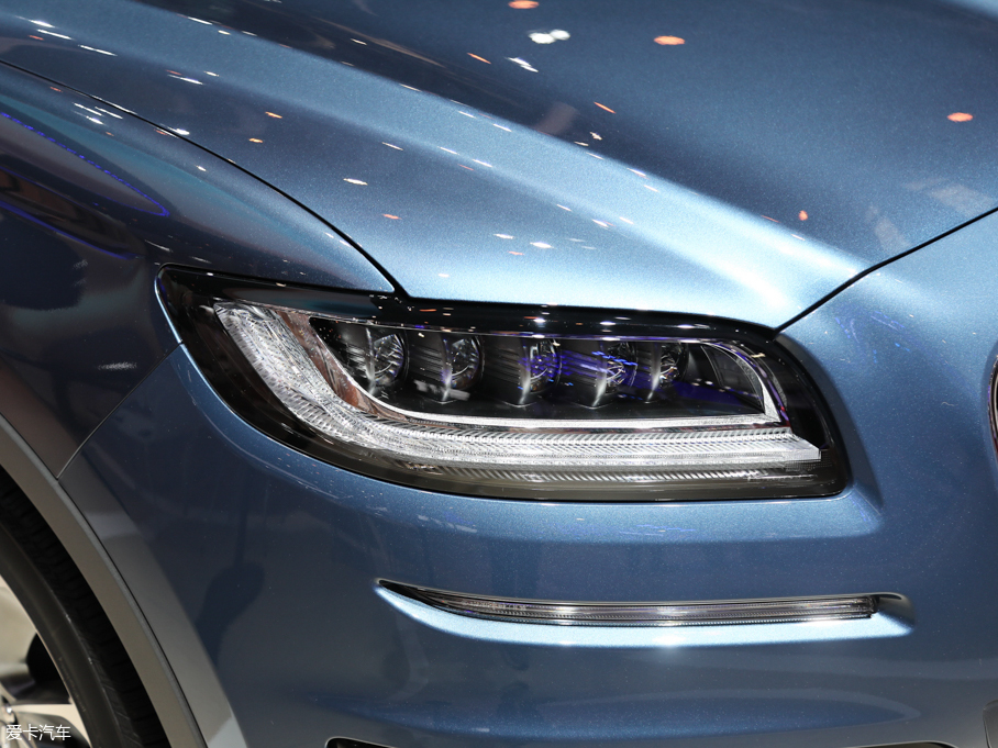 2019 (M) 2.7T ҫ V