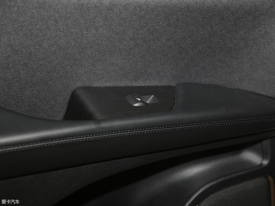 2019 (M(jn)) 2.0T (q)Ű V