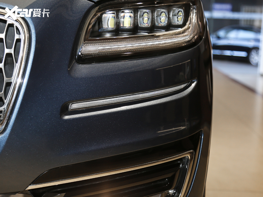 2019 (M) 2.7T ҫ VI