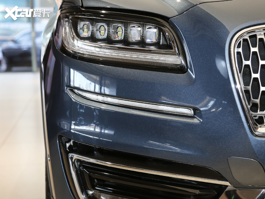 2019 (M) 2.7T ҫ VI