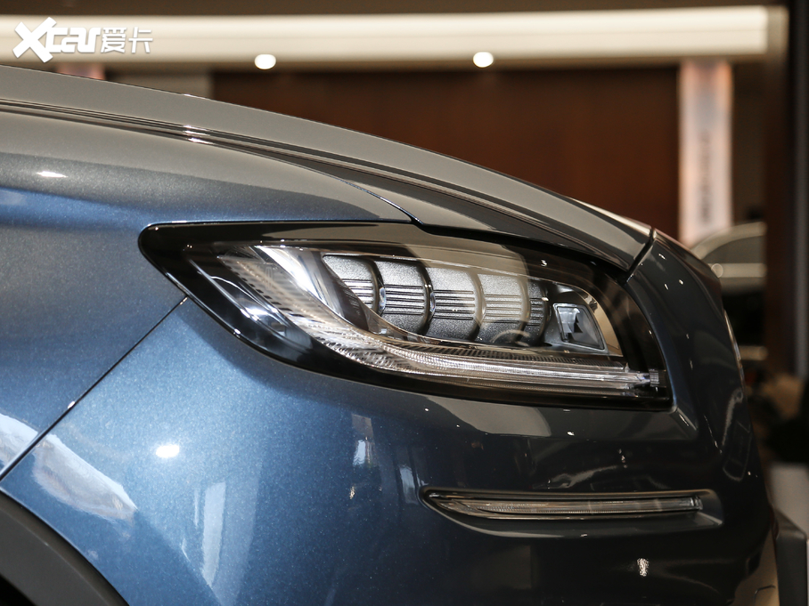 2019 (M) 2.7T ҫ VI