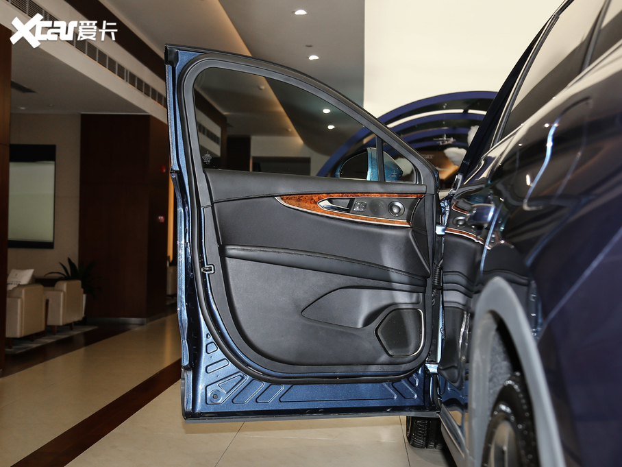 2019 (M) 2.7T ҫ VI