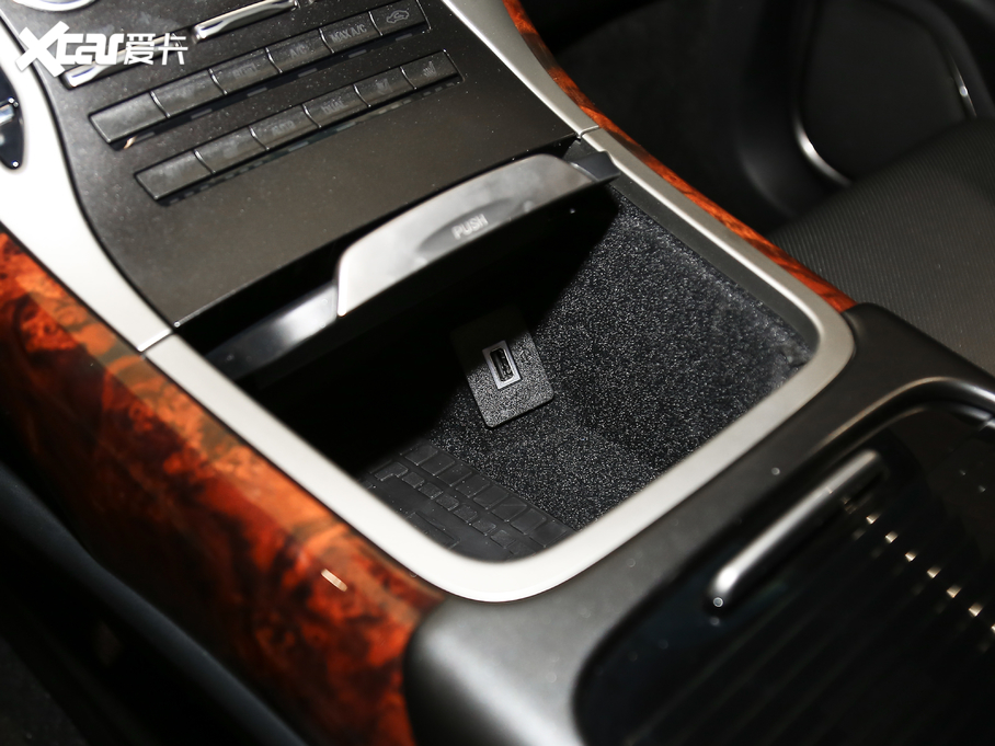 2019 (M) 2.7T ҫ VI