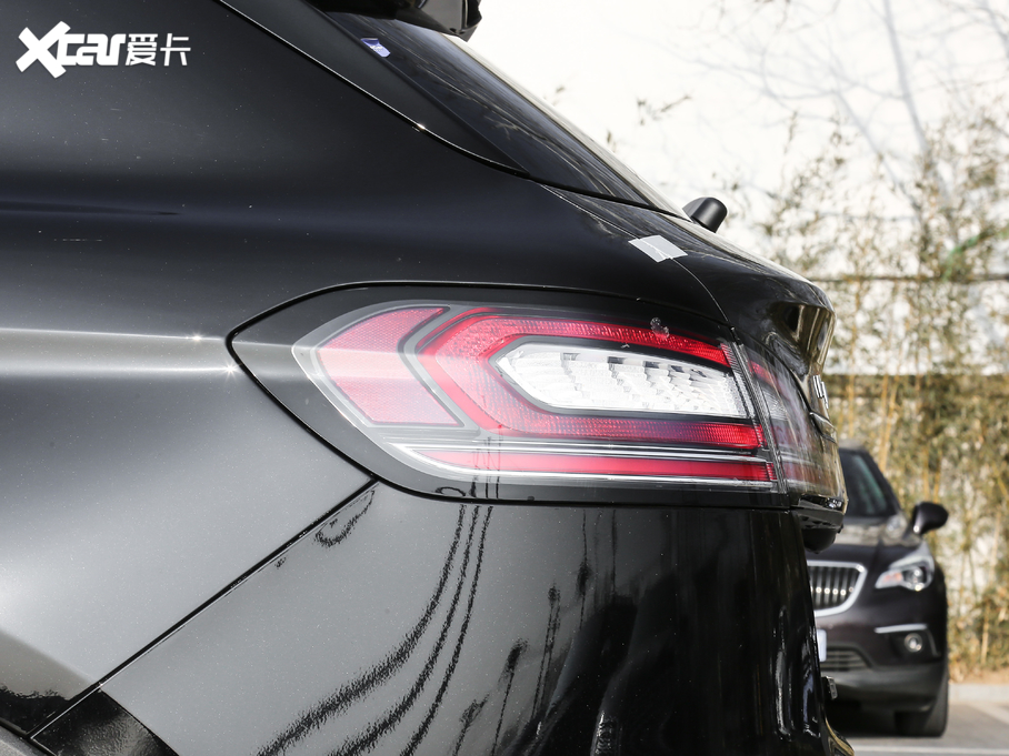 2019����� (�M��) 2.0T ����𐂰� ��VI