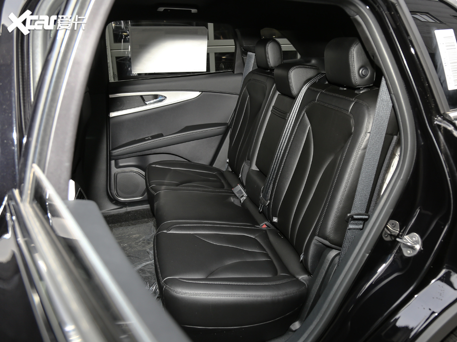 2019 (M) 2.0T 𐂰 VI