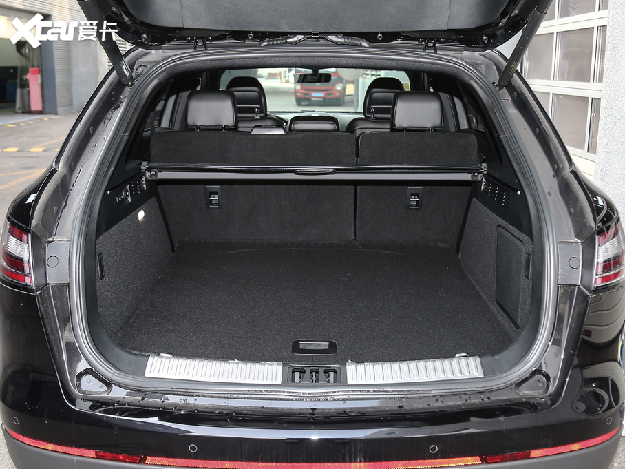 2019 (M) 2.0T 𐂰 VI