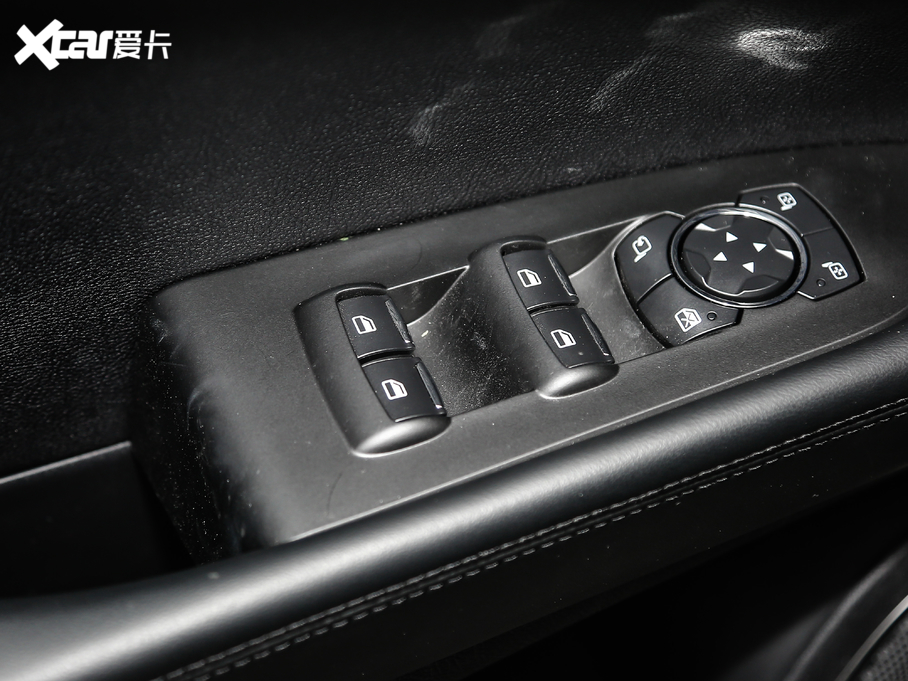 2019 (M) 2.0T 𐂰 VI