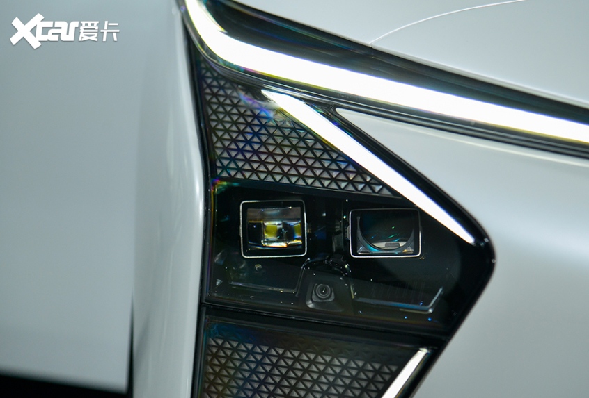 智己 L7 上汽集團 阿里巴巴 智能 電動車