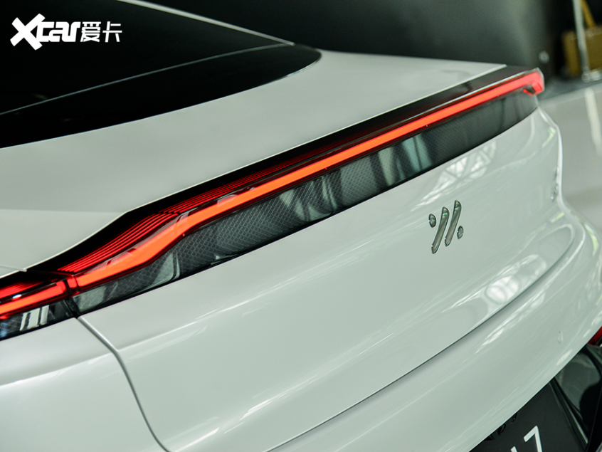 智己 L7 上汽集團 阿里巴巴 智能 電動車