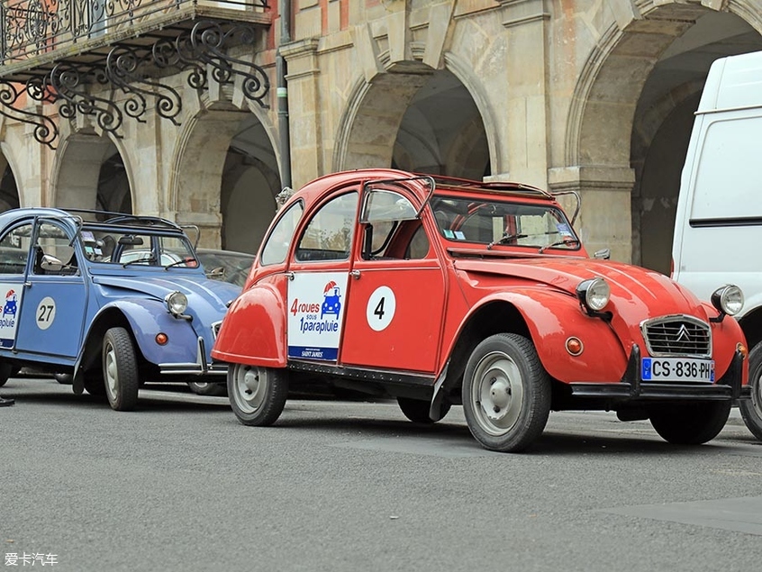 雪铁龙2CV