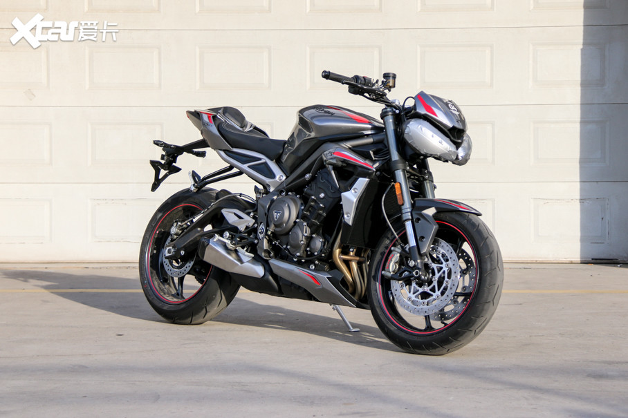 ˵ǣĿǰڹڴҲֵܳͣǸոвõStreet Triple RS 765ۼ132,895Ԫ˱־Եͺ׷