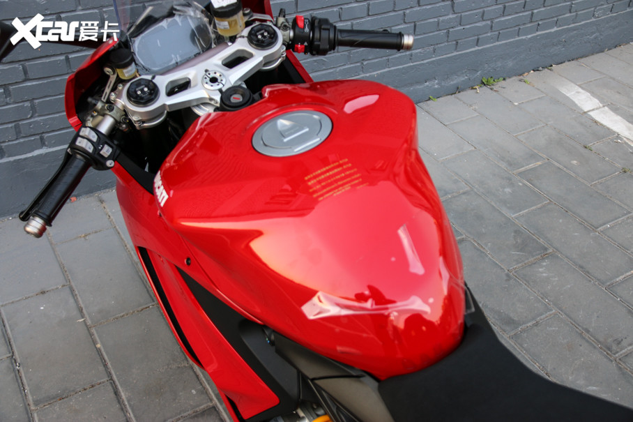 Panigale V2ݻΪ17LİͿڲѹʱȲϡ