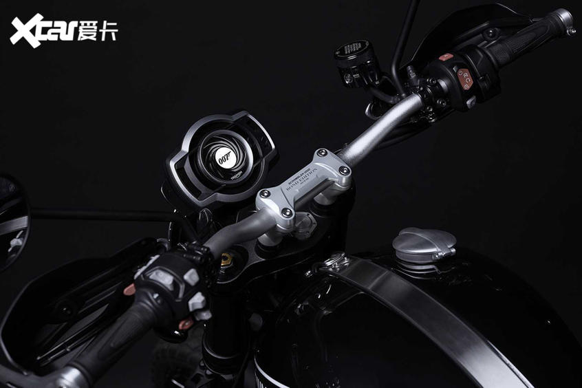 凯旋Scrambler邦德特别版