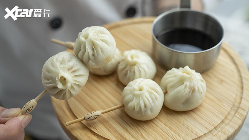 美食探店；自驾游