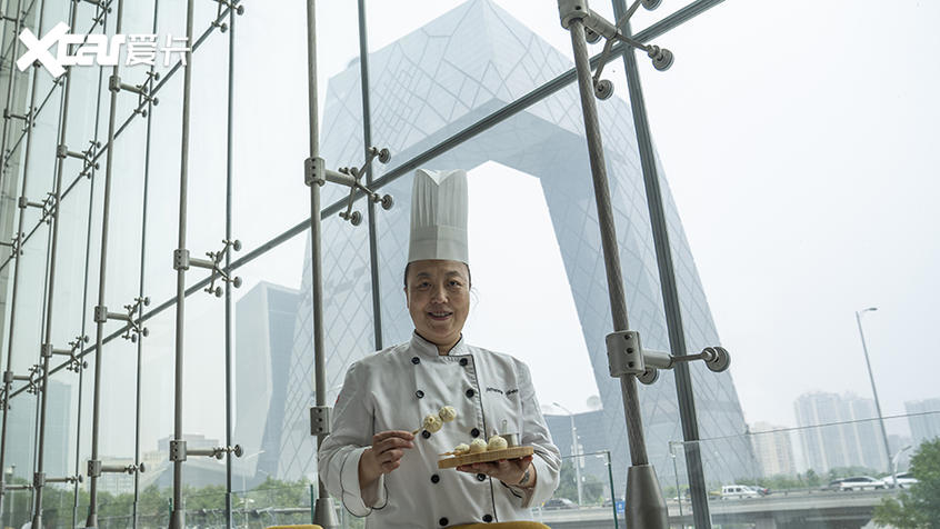 美食探店；自驾游