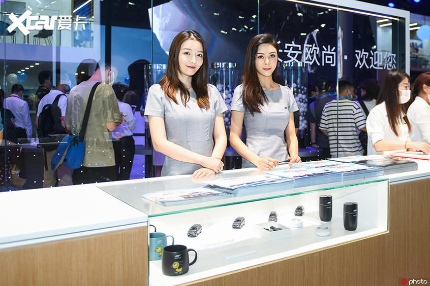 重庆车展；模特；美女；性感