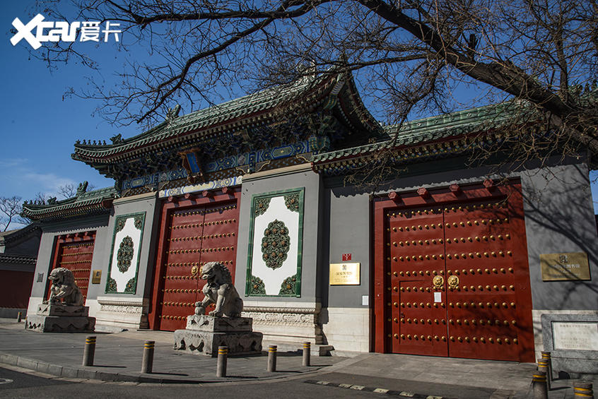 自驾游；宝马i3；北京大街小巷