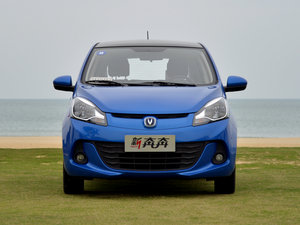 2014款1.4L 手动天窗版 整体外观