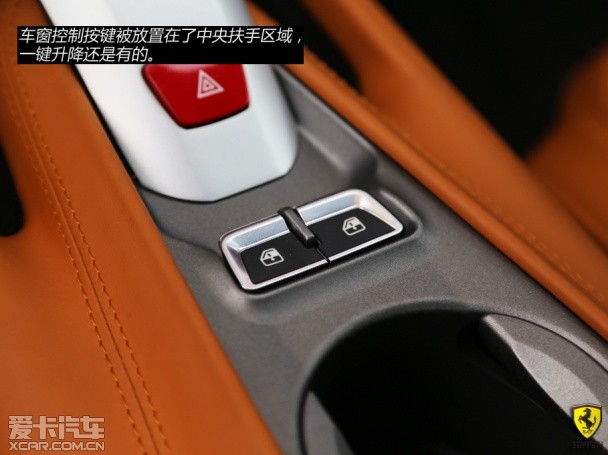 法拉利2013款F12berlinetta