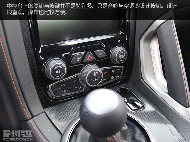 实拍2015款道奇蝰蛇SRT
