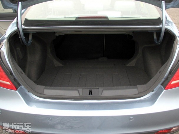 就比誰更實用！ 眾泰Z500對比吉利帝豪