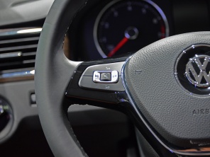 上海大眾2015款桑塔納兩廂