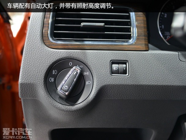 上海大眾2015款桑塔納兩廂