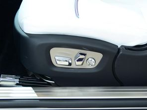 勞斯萊斯魅影成都車展靜評(píng)