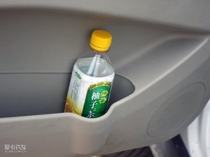 2009款2.4L 四驱汽油豪华版 空间座椅