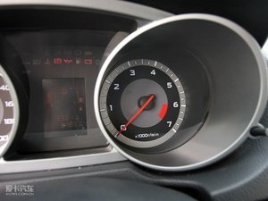 2009款2.4L 四驱汽油豪华版 中控区
