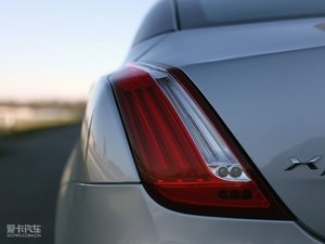 2010款5.0L 全景奢华版 细节外观