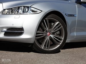 2010款5.0L 全景奢华版 细节外观