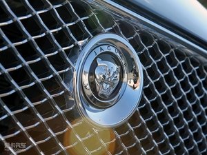 2010款5.0L 全景奢华版 细节外观