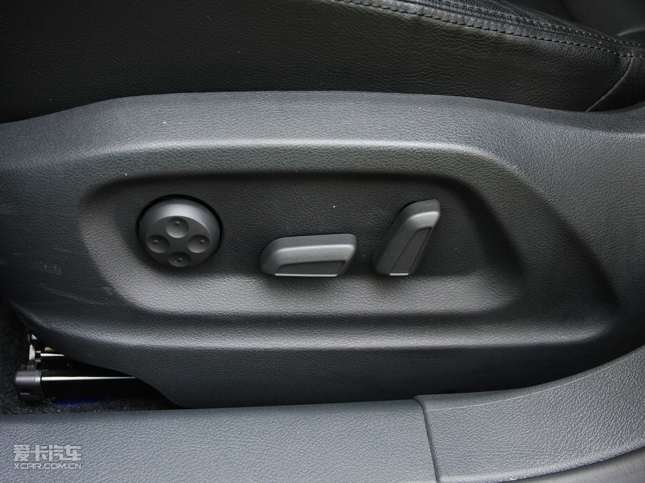 2010��;�^ 2.0TSI �Ԅ����ݼӢ��