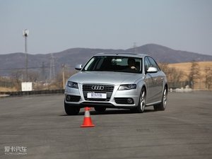 20102.0TFSI CVT\Ӱ w^