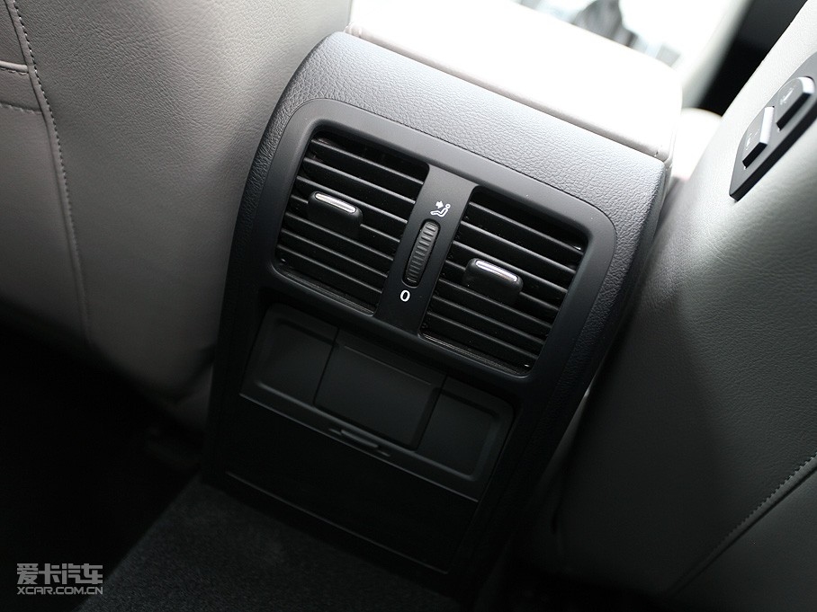 2011���~�v 2.0T DSG���A��