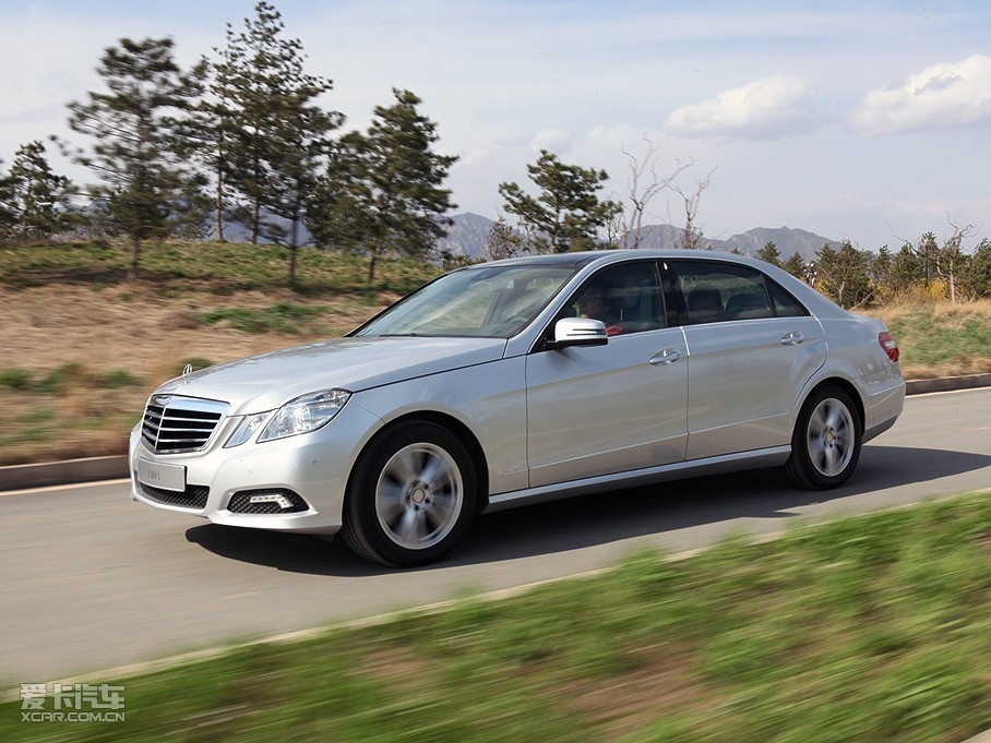 2010YE E 300L rа