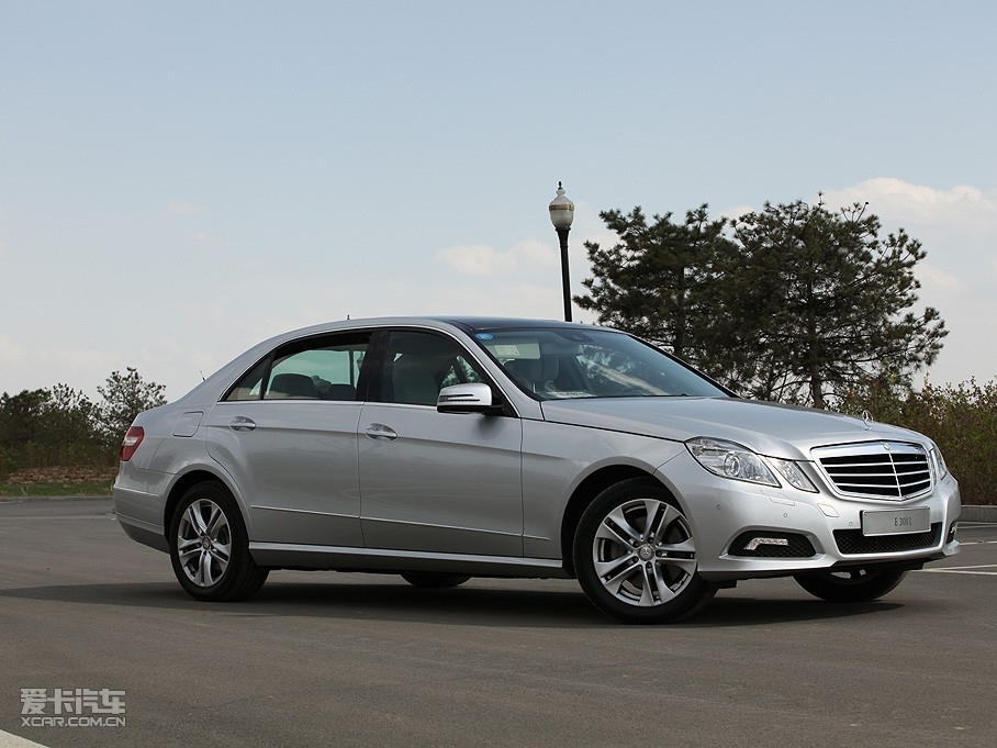 2010YE E 300L rа