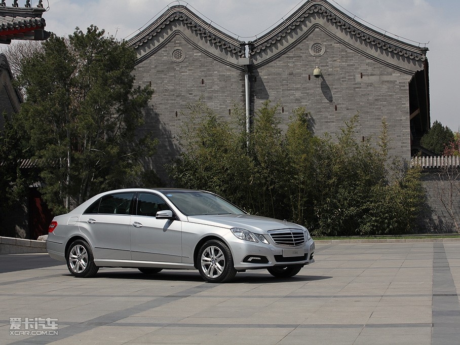 2010YE E 300L rа