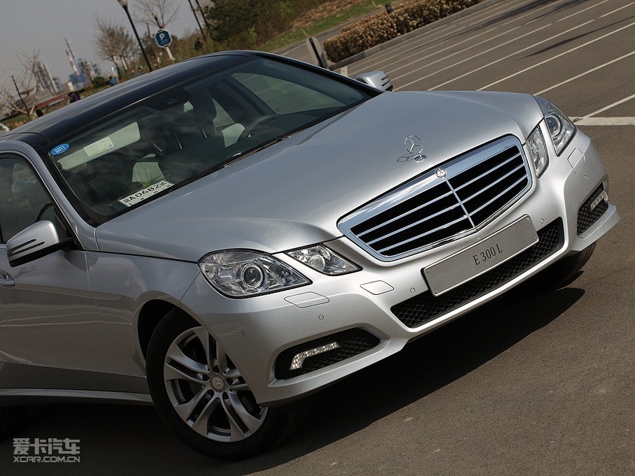 2010YE E 300L rа