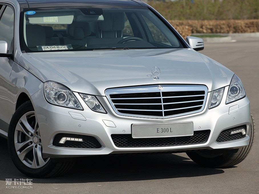 2010YE E 300L rа