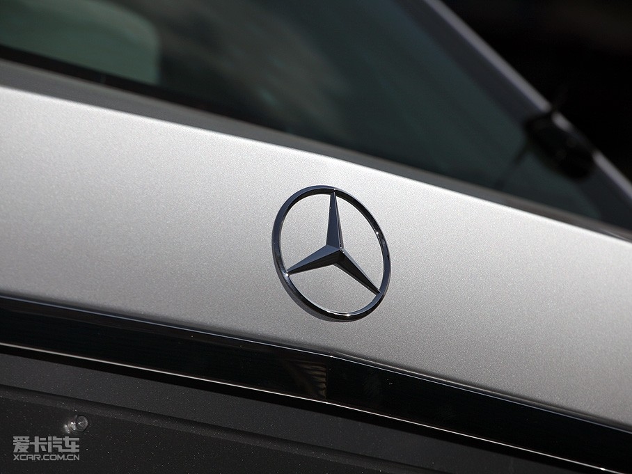 2010YE E 300L rа