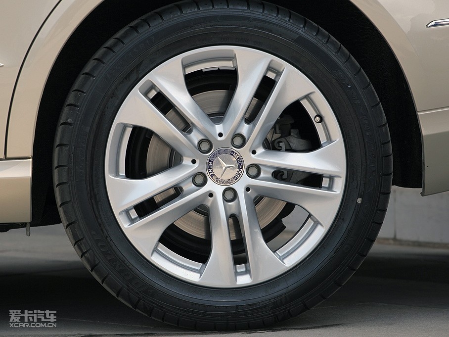 2010YE E 300L rа