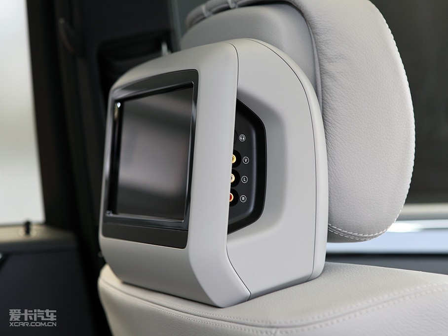 2010YE E 300L rа